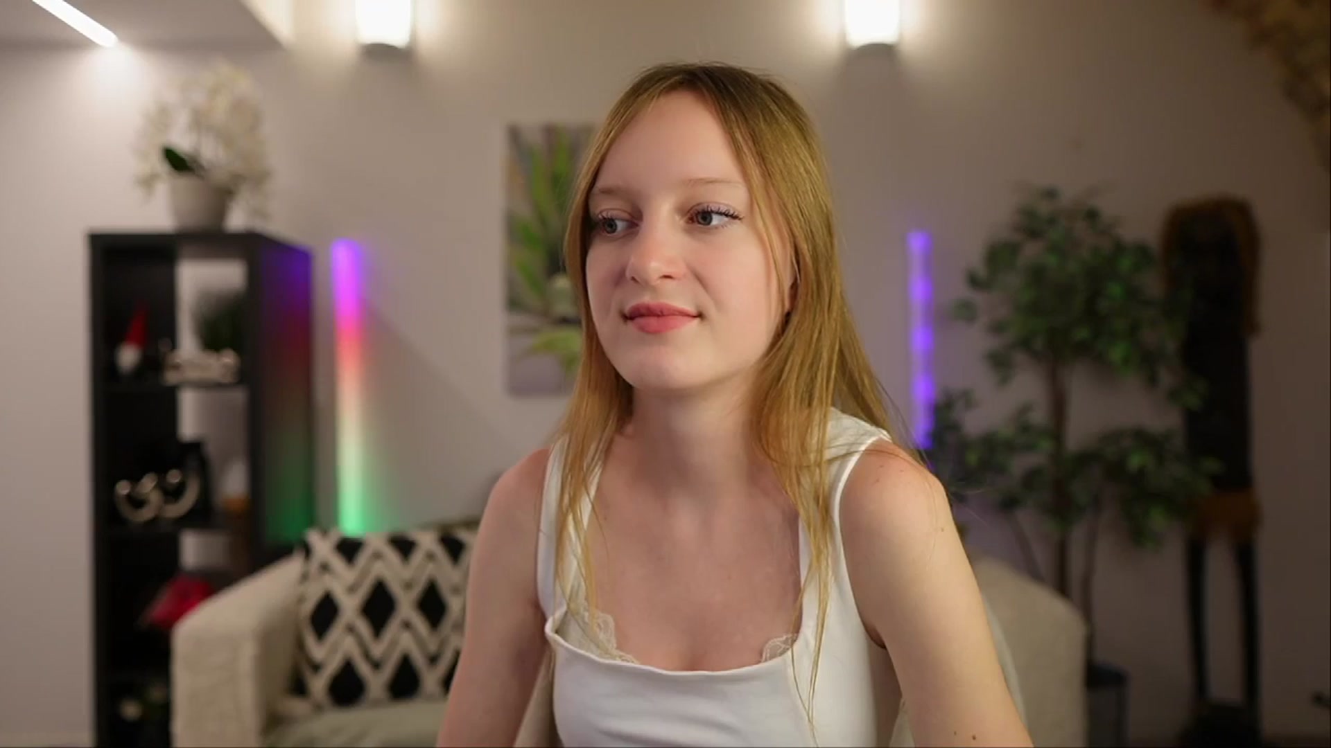 Gallery image thumbnail from Daisy_Dash's myfreecams stream on, 01/05/2025, 10:46 image 17 of 20