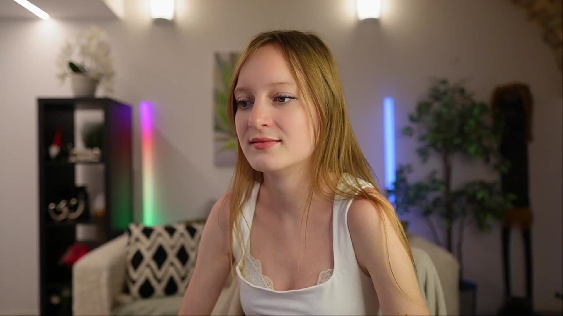 Gallery image thumbnail from Daisy_Dash's myfreecams stream on, 01/05/2025, 10:46 image 9 of 20