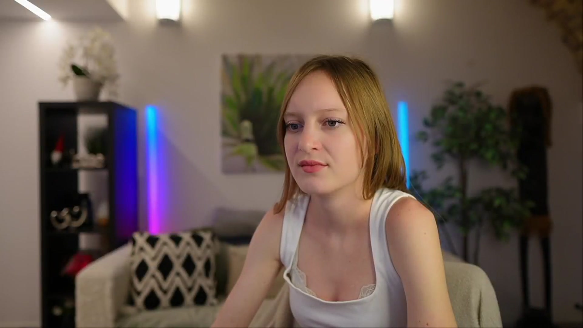 Gallery image thumbnail from Daisy_Dash's myfreecams stream on, 01/05/2025, 12:47 image 15 of 20