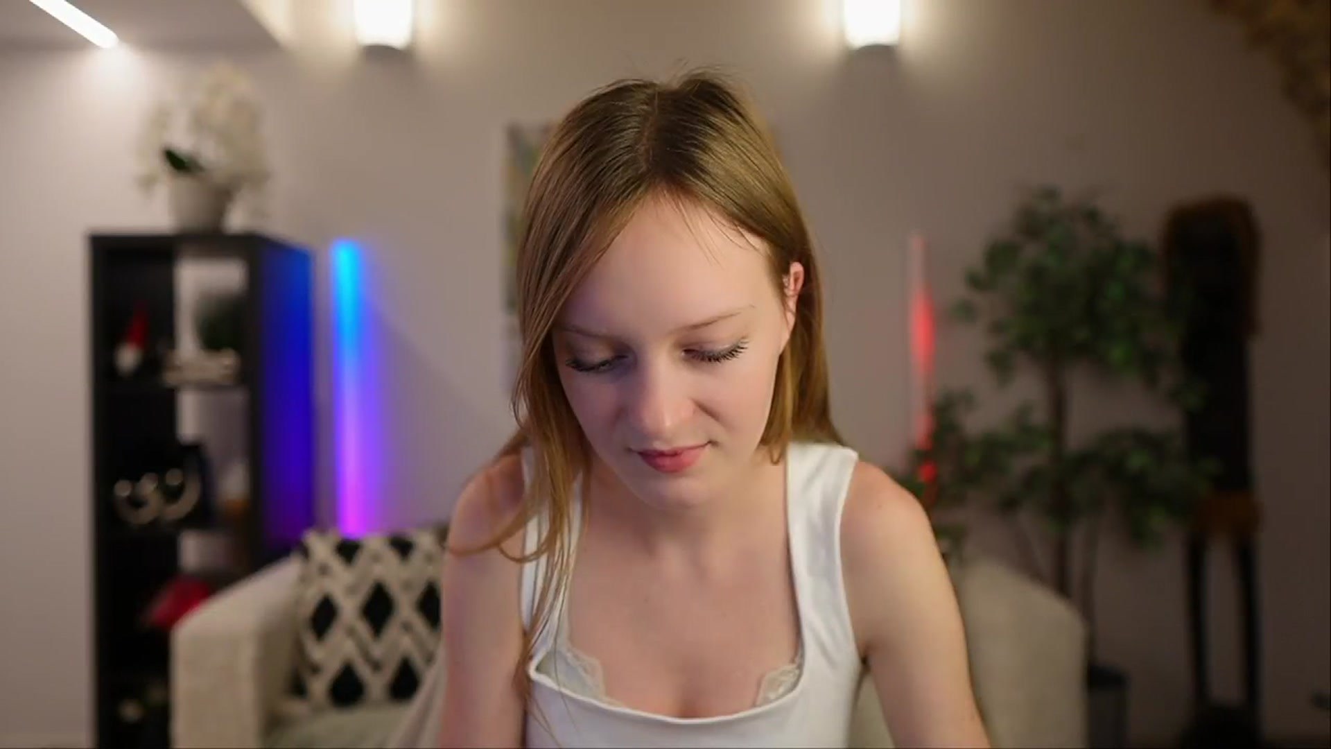 Gallery image thumbnail from Daisy_Dash's myfreecams stream on, 01/05/2025, 12:47 image 19 of 20