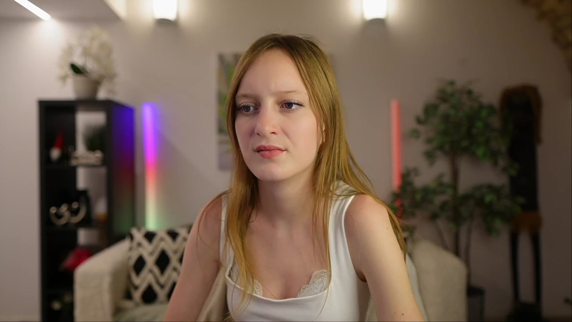 Gallery image thumbnail from Daisy_Dash's myfreecams stream on, 01/05/2025, 14:03 image 13 of 20