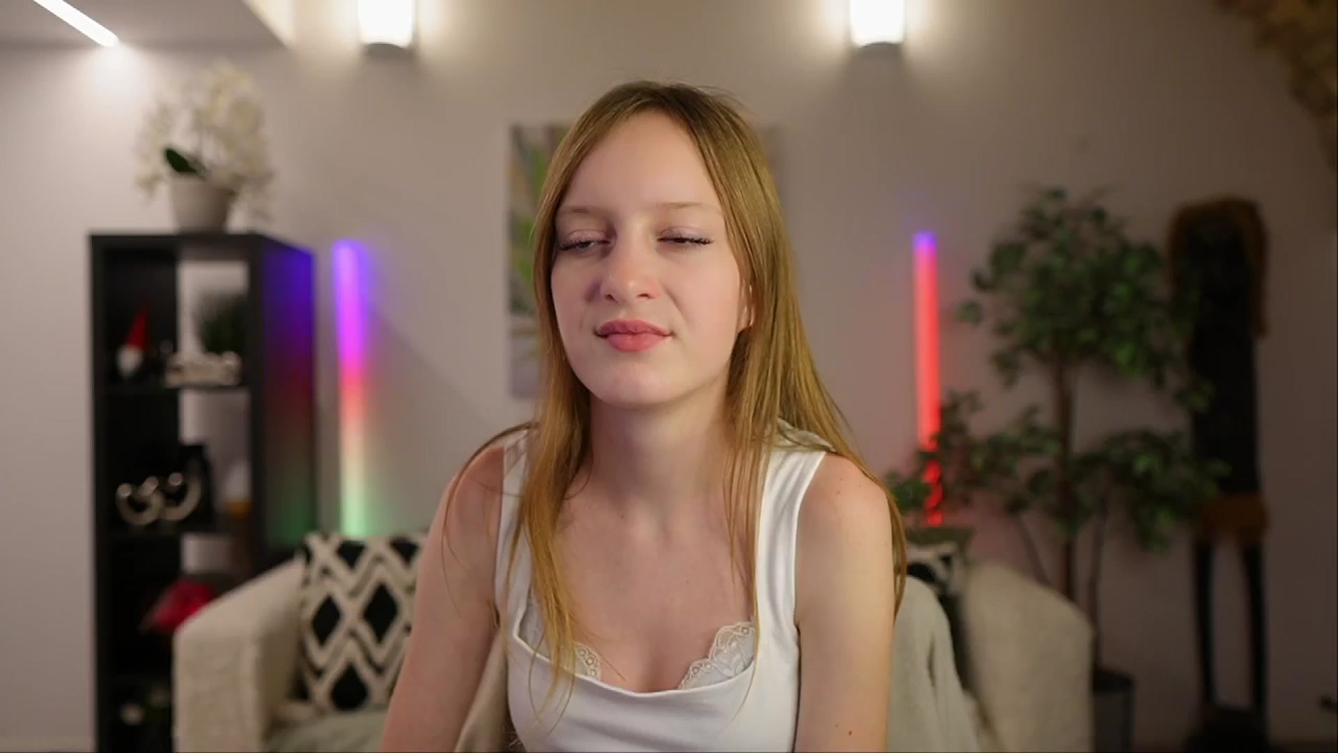 Gallery image thumbnail from Daisy_Dash's myfreecams stream on, 01/05/2025, 14:03 image 7 of 20