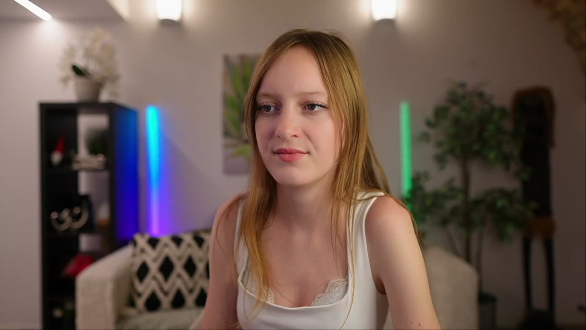 Gallery image thumbnail from Daisy_Dash's myfreecams stream on, 01/05/2025, 14:03 image 15 of 20