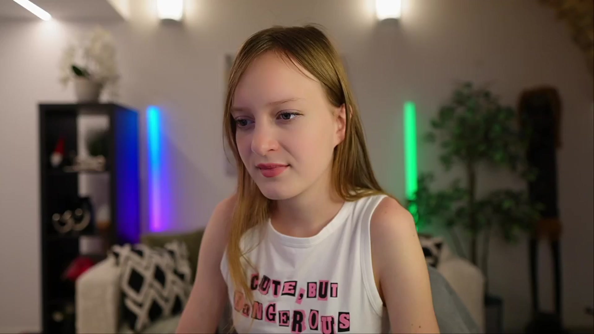 Gallery image thumbnail from Daisy_Dash's myfreecams stream on, 01/06/2025, 09:39 image 5 of 20