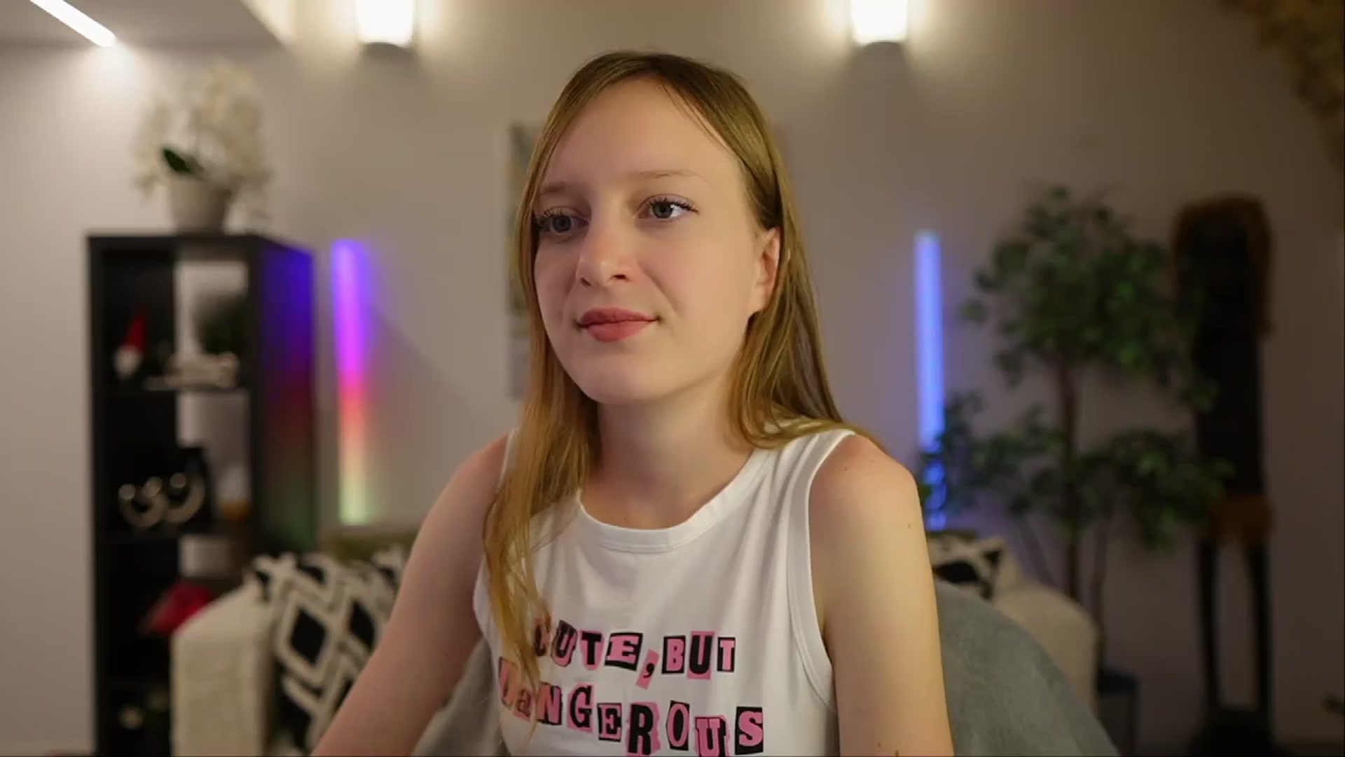 Gallery image thumbnail from Daisy_Dash's myfreecams stream on, 01/06/2025, 09:39 image 12 of 20
