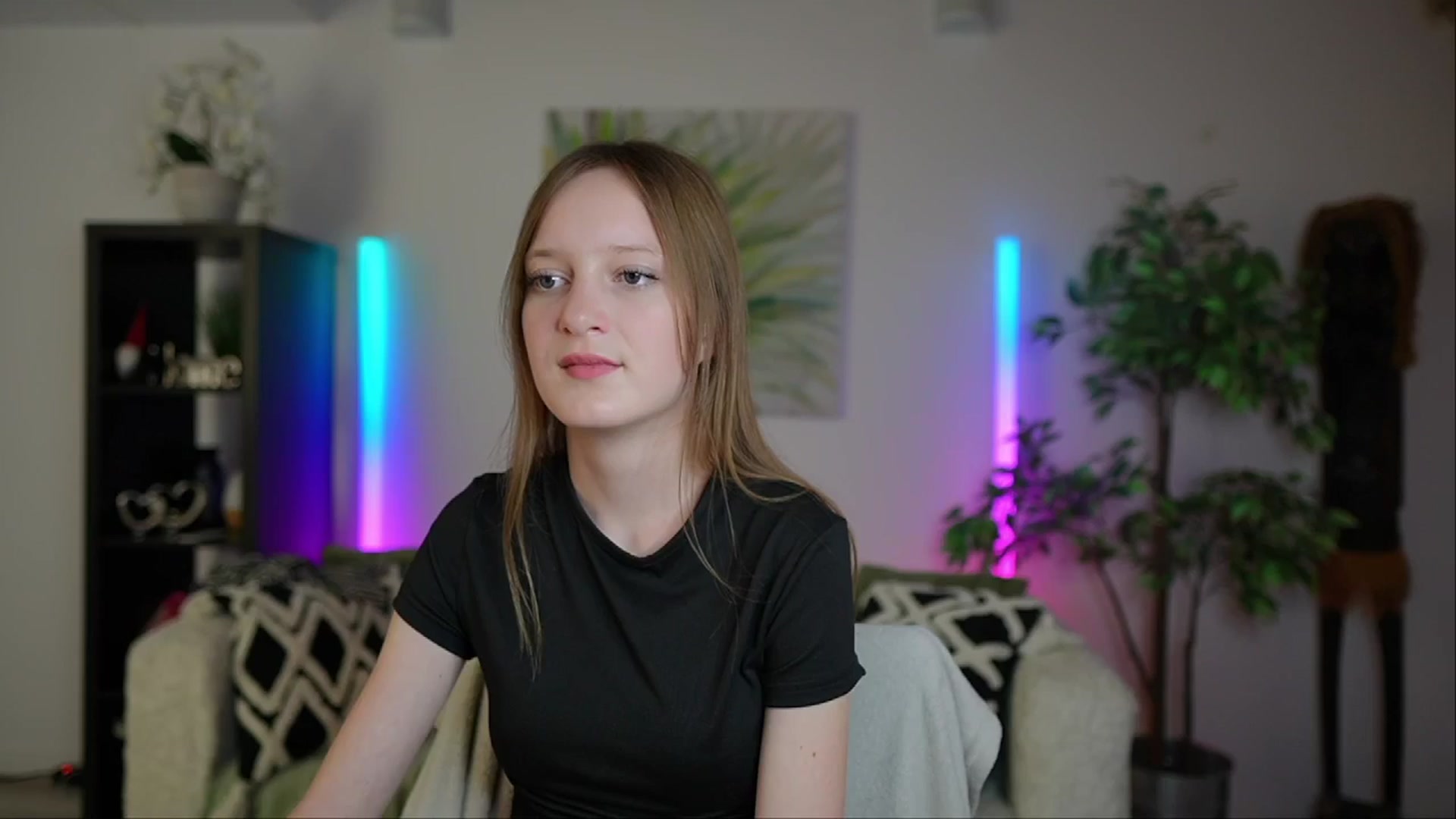 Gallery image thumbnail from Daisy_Dash's myfreecams stream on, 01/07/2025, 11:38 image 14 of 20