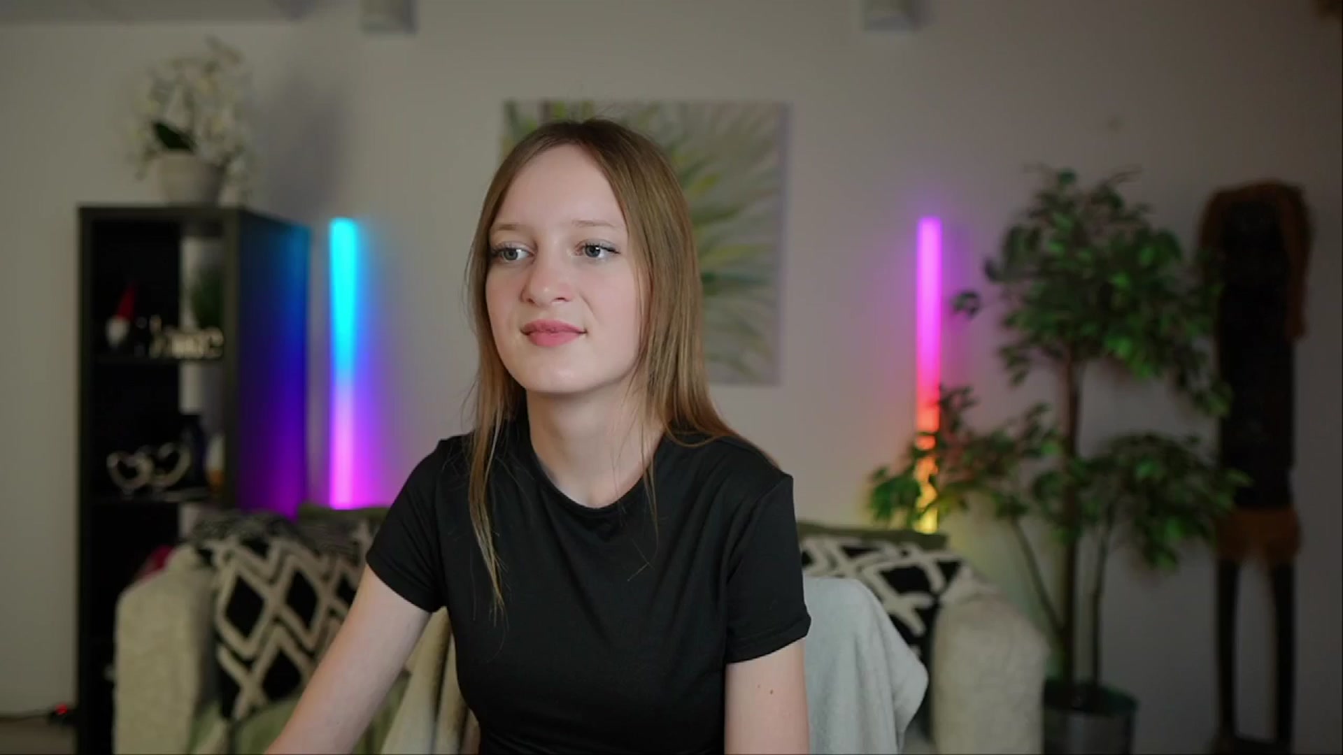 Gallery image thumbnail from Daisy_Dash's myfreecams stream on, 01/07/2025, 11:38 image 3 of 20