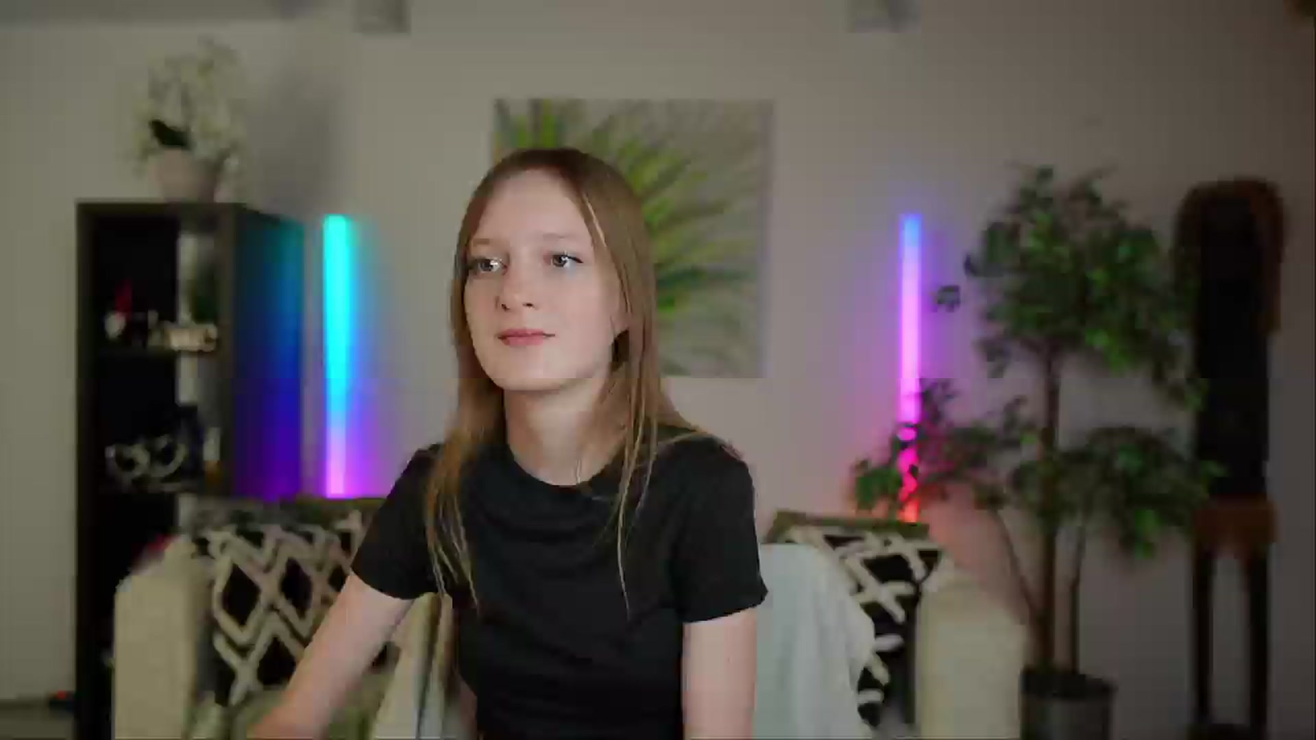 Gallery image thumbnail from Daisy_Dash's myfreecams stream on, 01/07/2025, 12:59 image 17 of 20