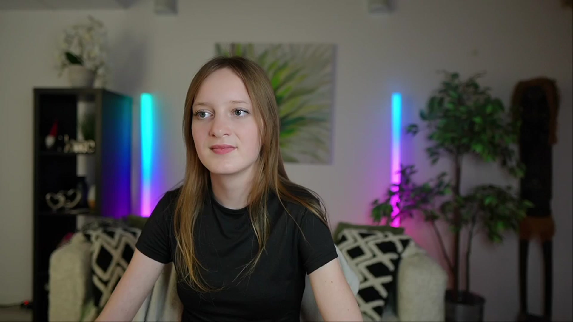 Gallery image thumbnail from Daisy_Dash's myfreecams stream on, 01/07/2025, 14:05 image 14 of 20