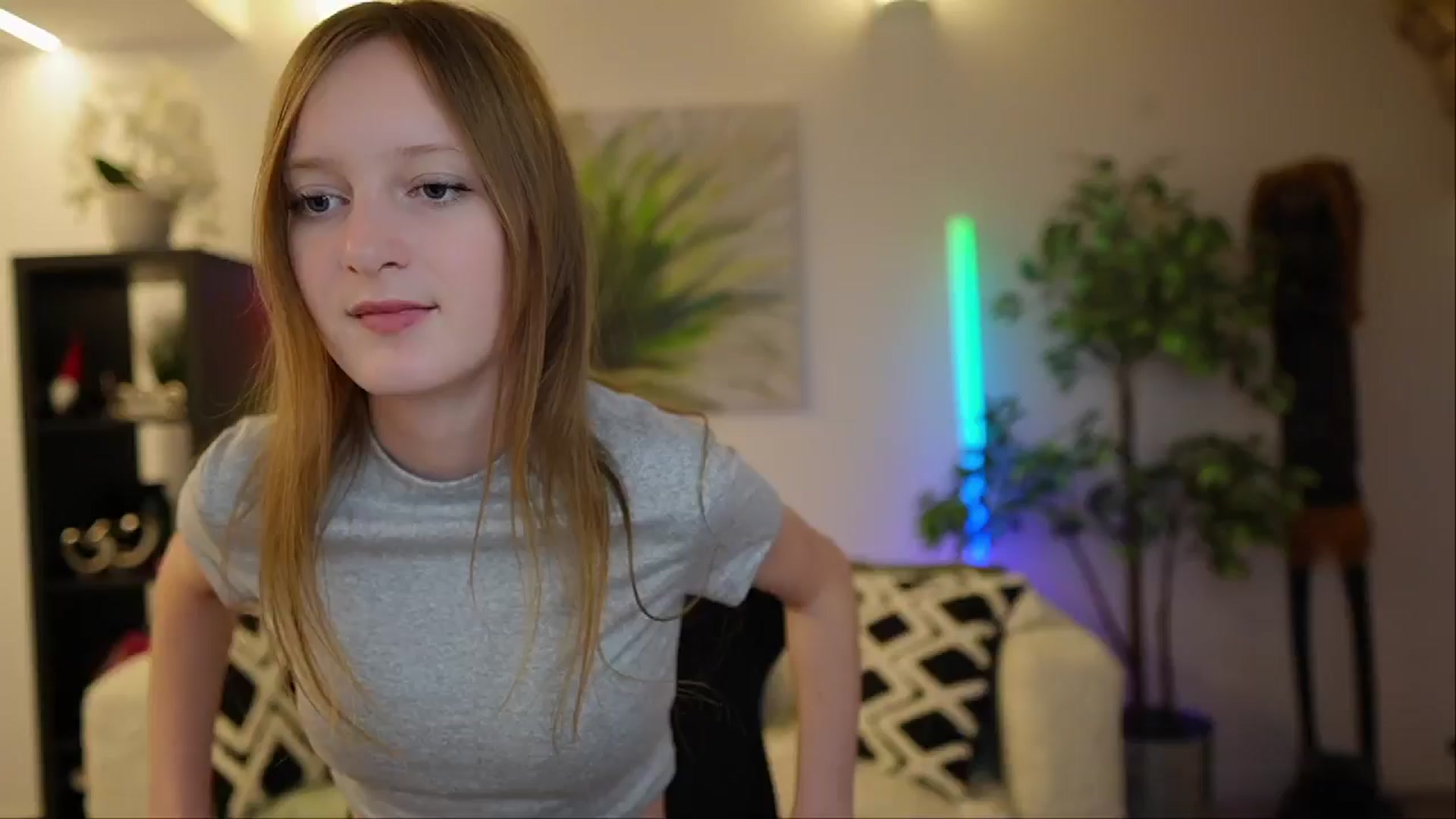 Gallery image thumbnail from Daisy_Dash's myfreecams stream on, 01/08/2025, 11:00 image 17 of 20