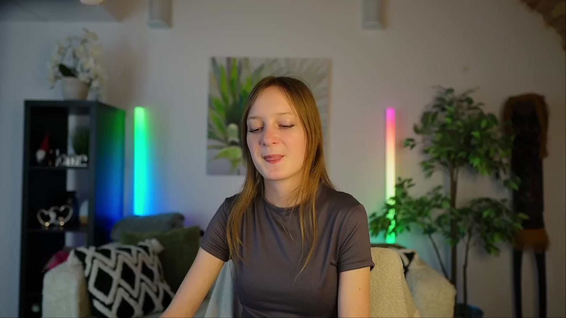 Gallery image thumbnail from Daisy_Dash's myfreecams stream on, 01/09/2025, 13:39 image 17 of 20