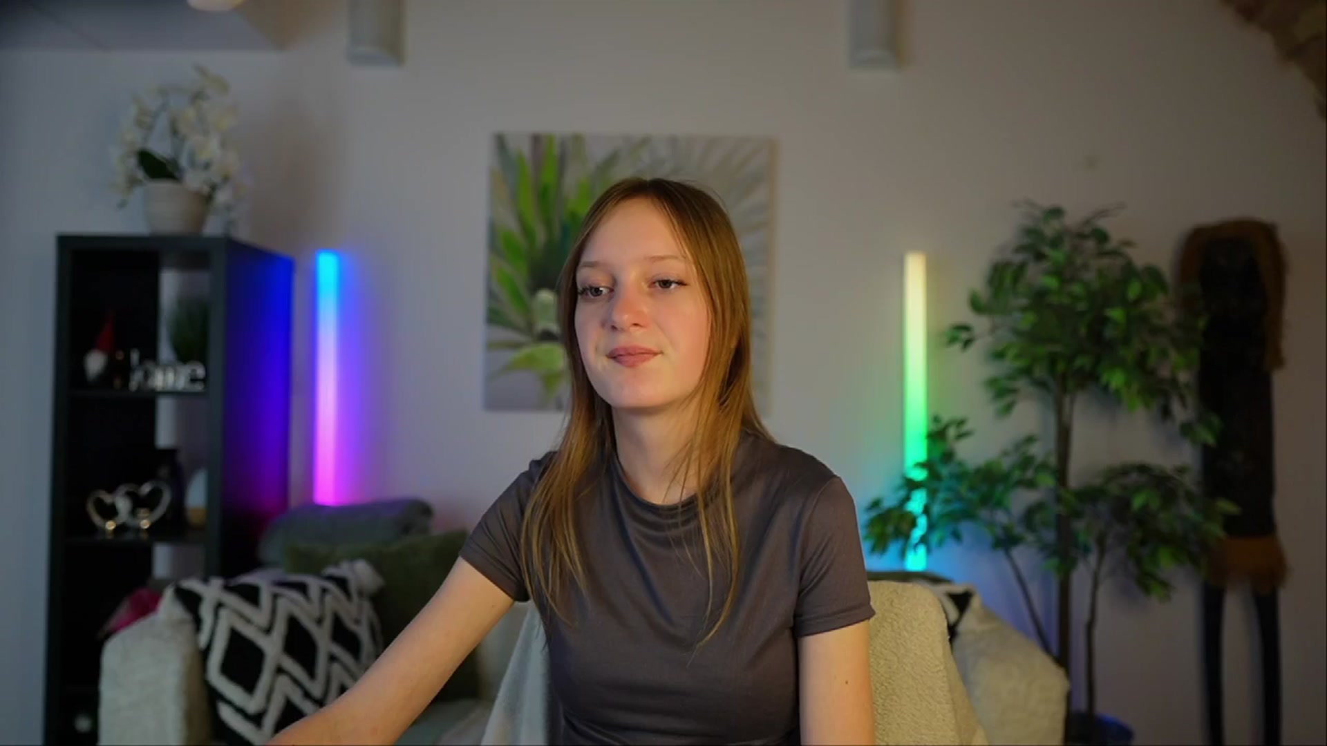 Gallery image thumbnail from Daisy_Dash's myfreecams stream on, 01/09/2025, 13:39 image 16 of 20