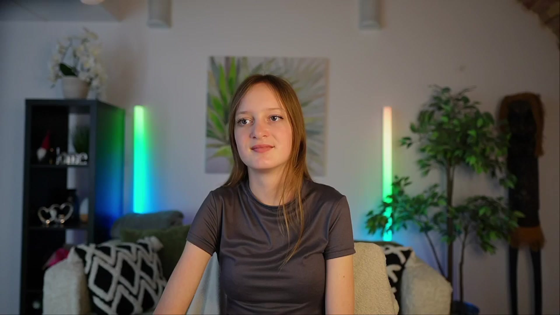 Gallery image thumbnail from Daisy_Dash's myfreecams stream on, 01/09/2025, 13:39 image 9 of 20
