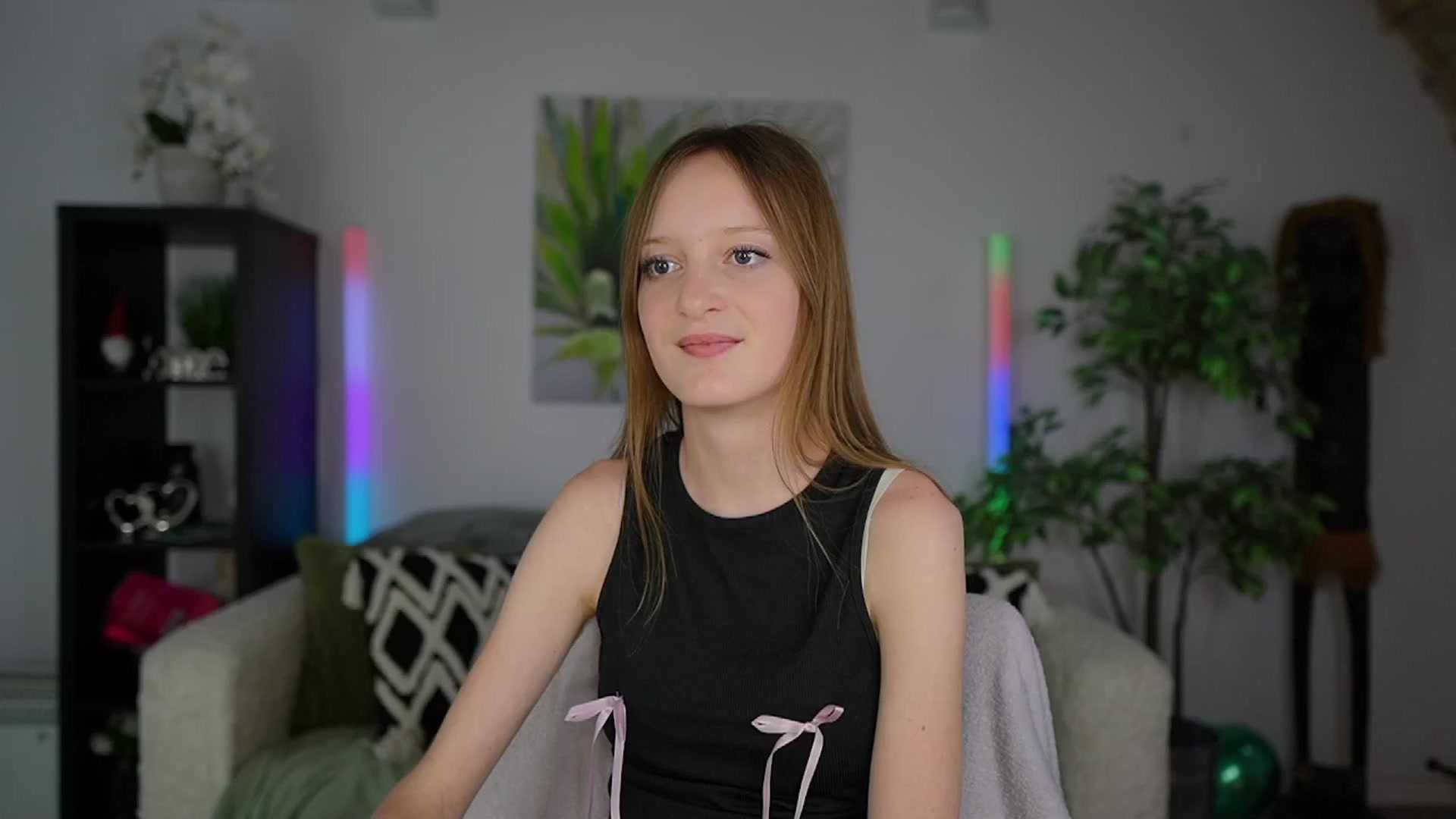 Gallery image thumbnail from Daisy_Dash's myfreecams stream on, 01/17/2025, 14:00 image 12 of 20