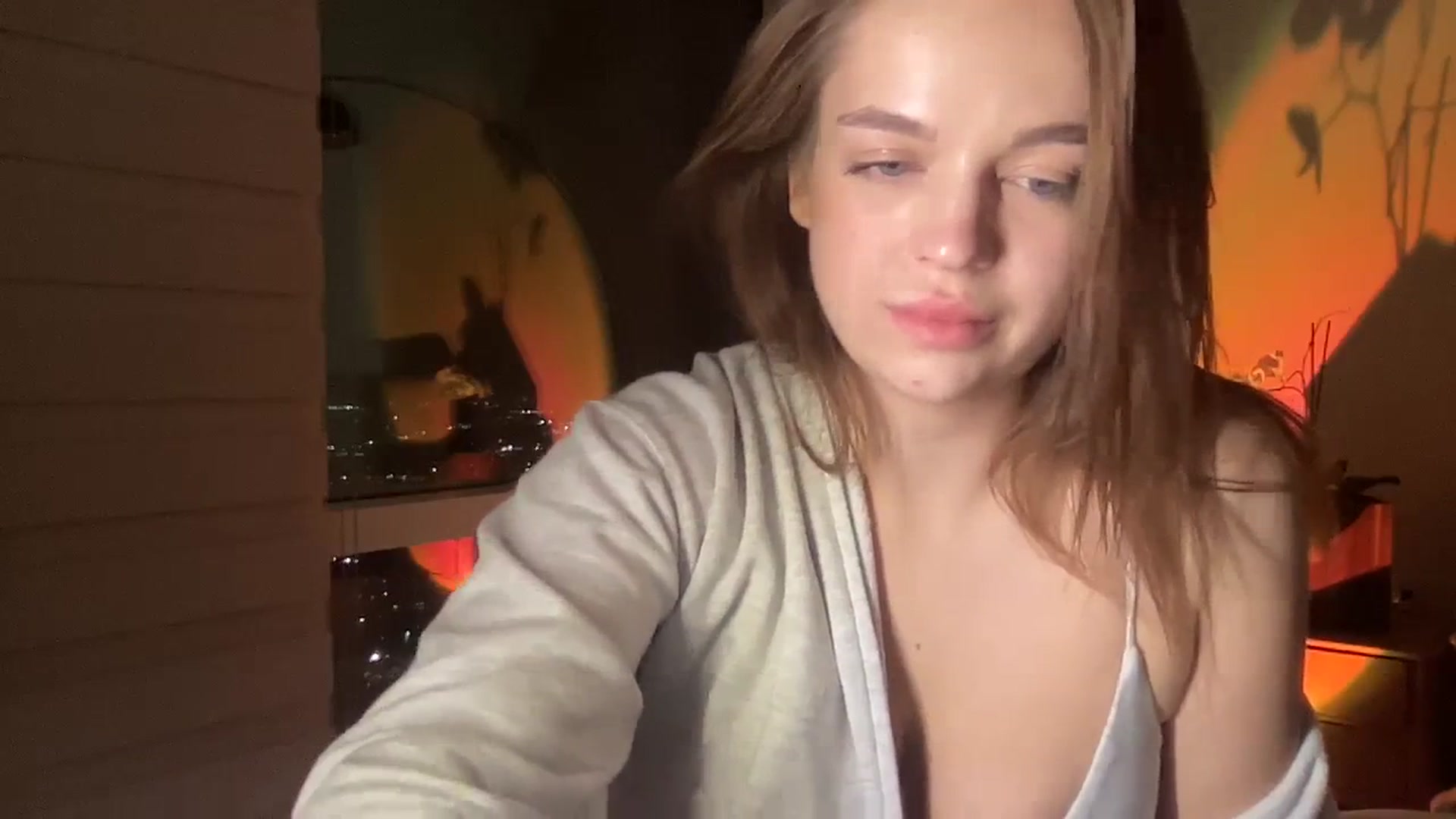 Gallery image thumbnail from Daisy_Flower1's myfreecams stream on, 01/08/2024, 08:34 image 13 of 20