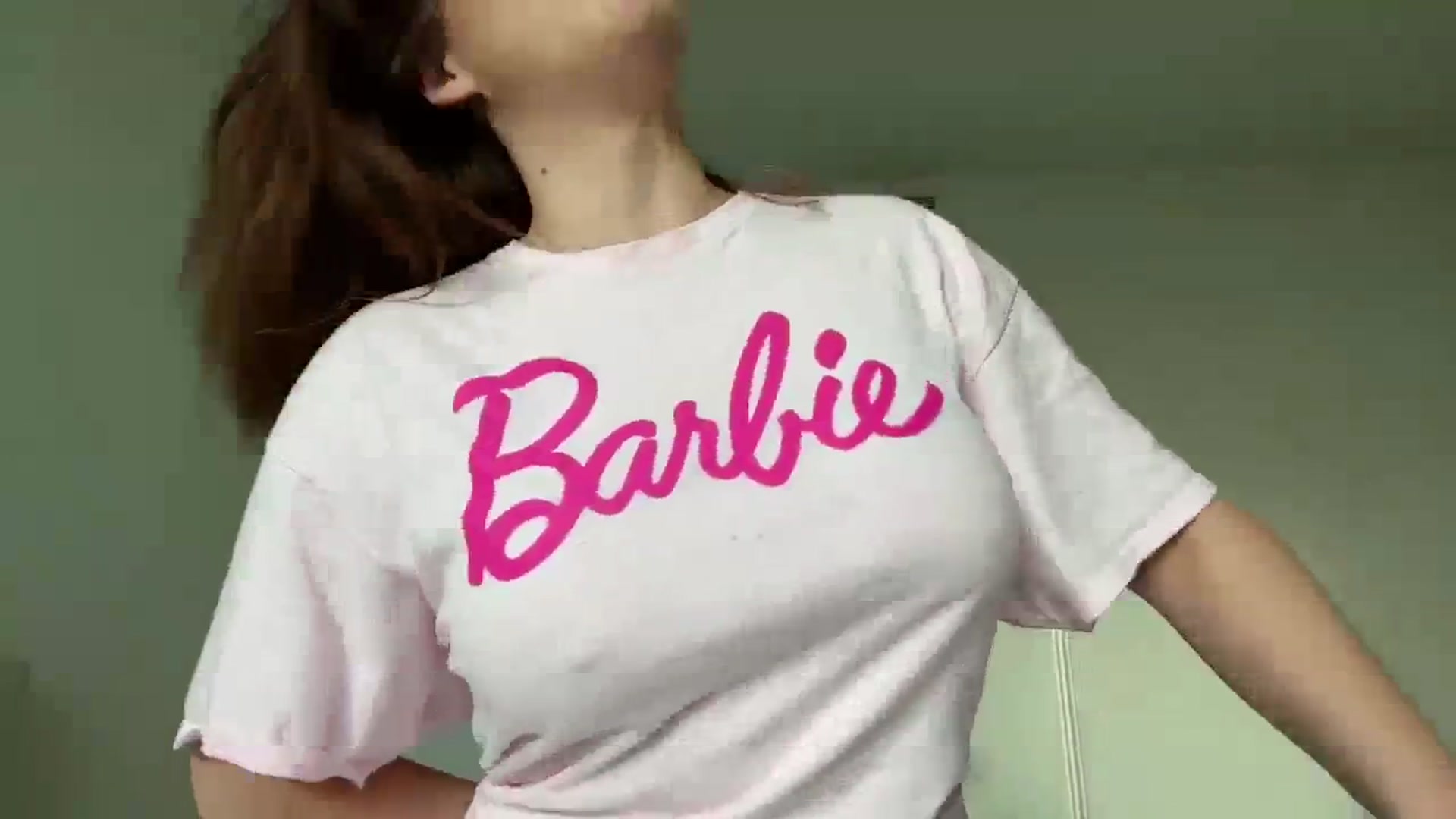 Gallery image thumbnail from Daisy_Flower1's myfreecams stream on, 01/10/2024, 24:01 image 15 of 20
