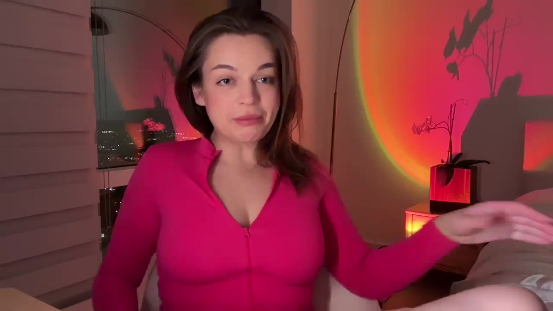 Gallery image thumbnail from Daisy_Flower1's myfreecams stream on, 01/12/2024, 08:25 image 13 of 20