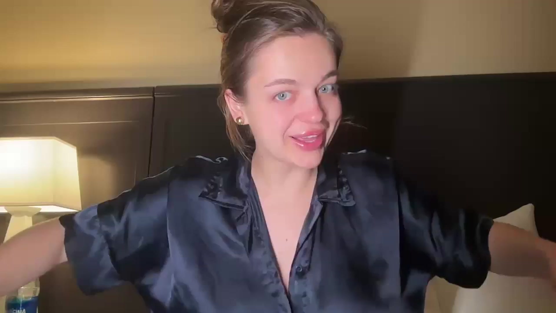 Gallery image thumbnail from Daisy_Flower1's myfreecams stream on, 01/17/2024, 08:05 image 1 of 20