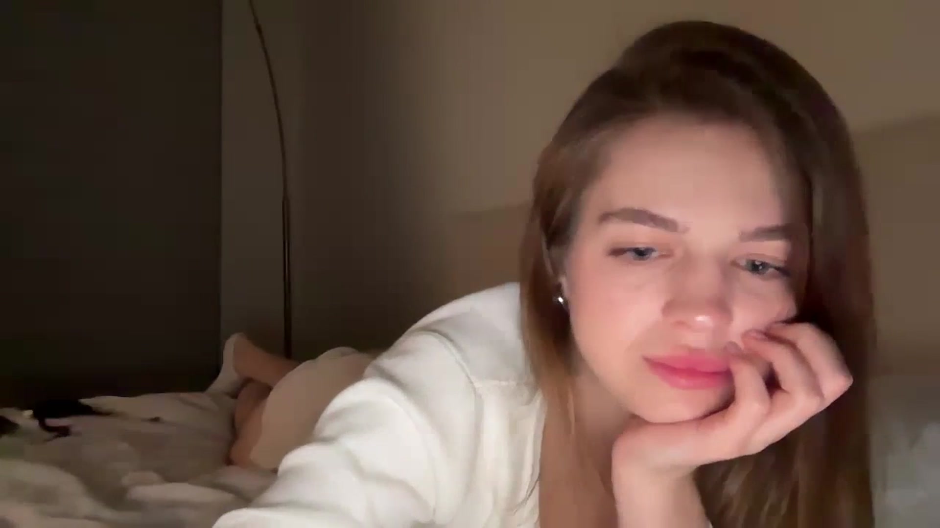 Gallery image thumbnail from Daisy_Flower1's myfreecams stream on, 03/21/2024, 07:51 image 17 of 20