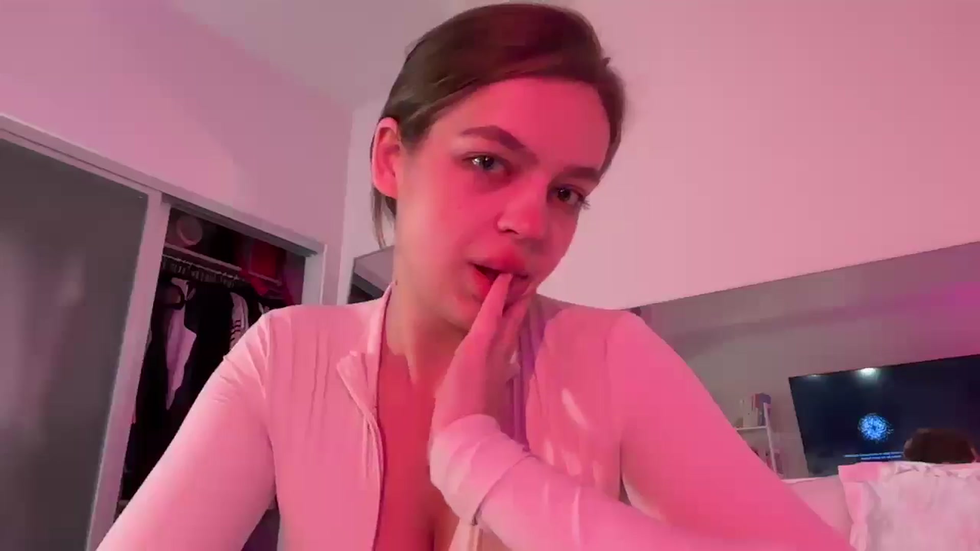 Gallery image thumbnail from Daisy_Flower1's myfreecams stream on, 02/26/2025, 08:55 image 11 of 20