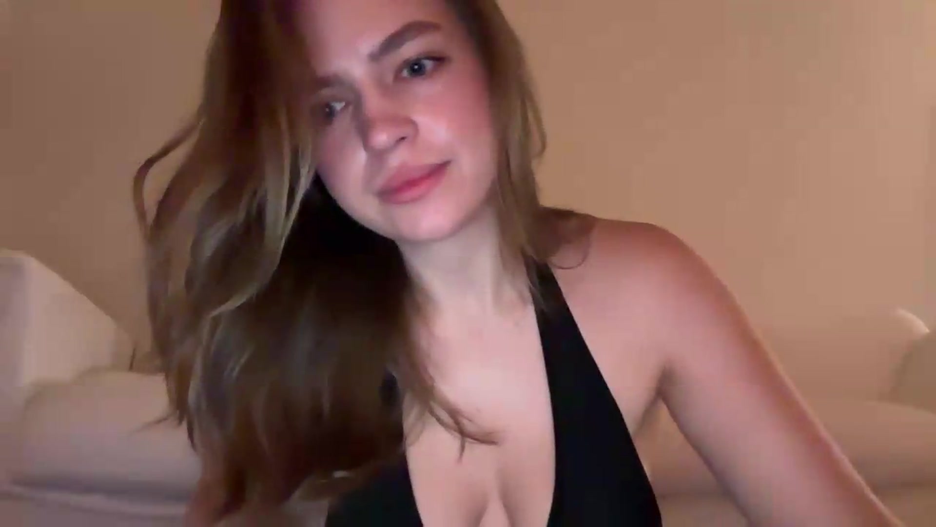 Gallery image thumbnail from Daisy_Flower1's myfreecams stream on, 09/10/2026, 03:04 image 15 of 20