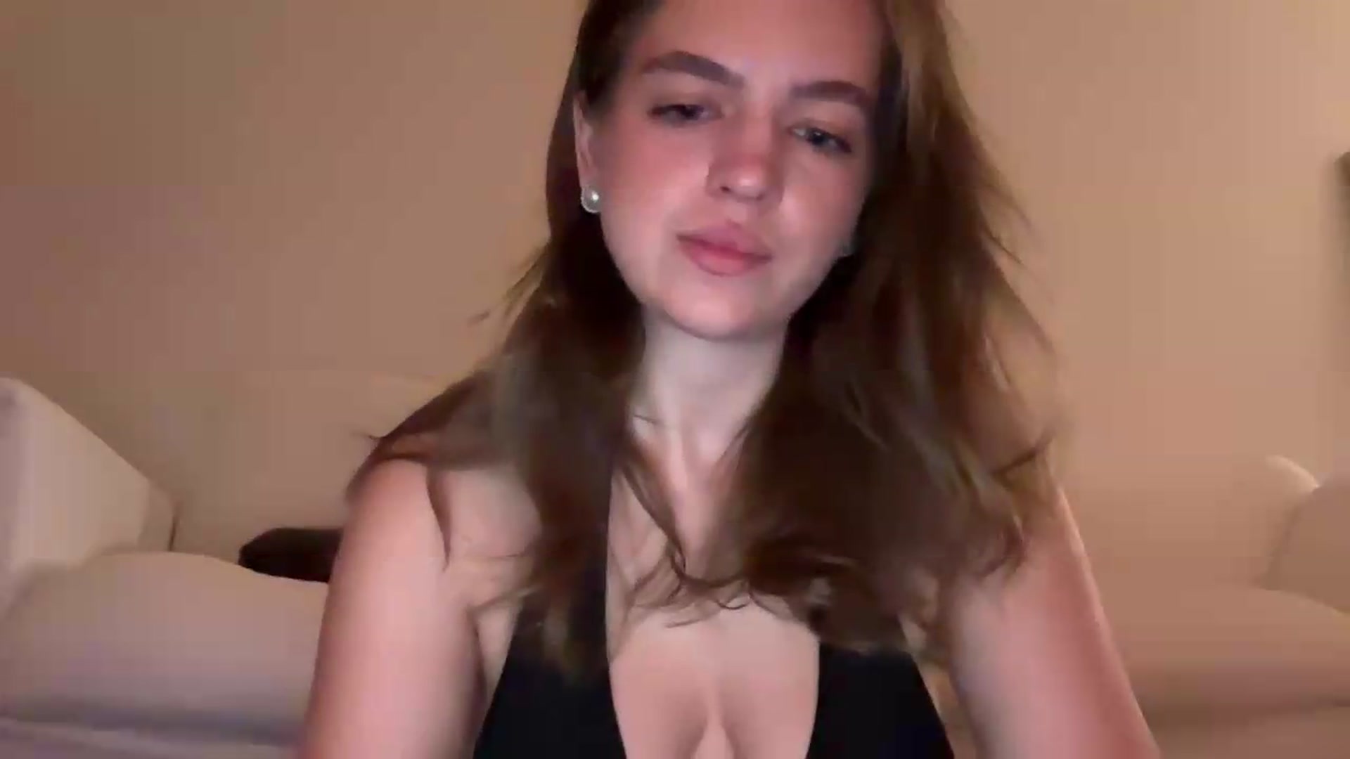 Gallery image thumbnail from Daisy_Flower1's myfreecams stream on, 09/10/2026, 03:04 image 18 of 20