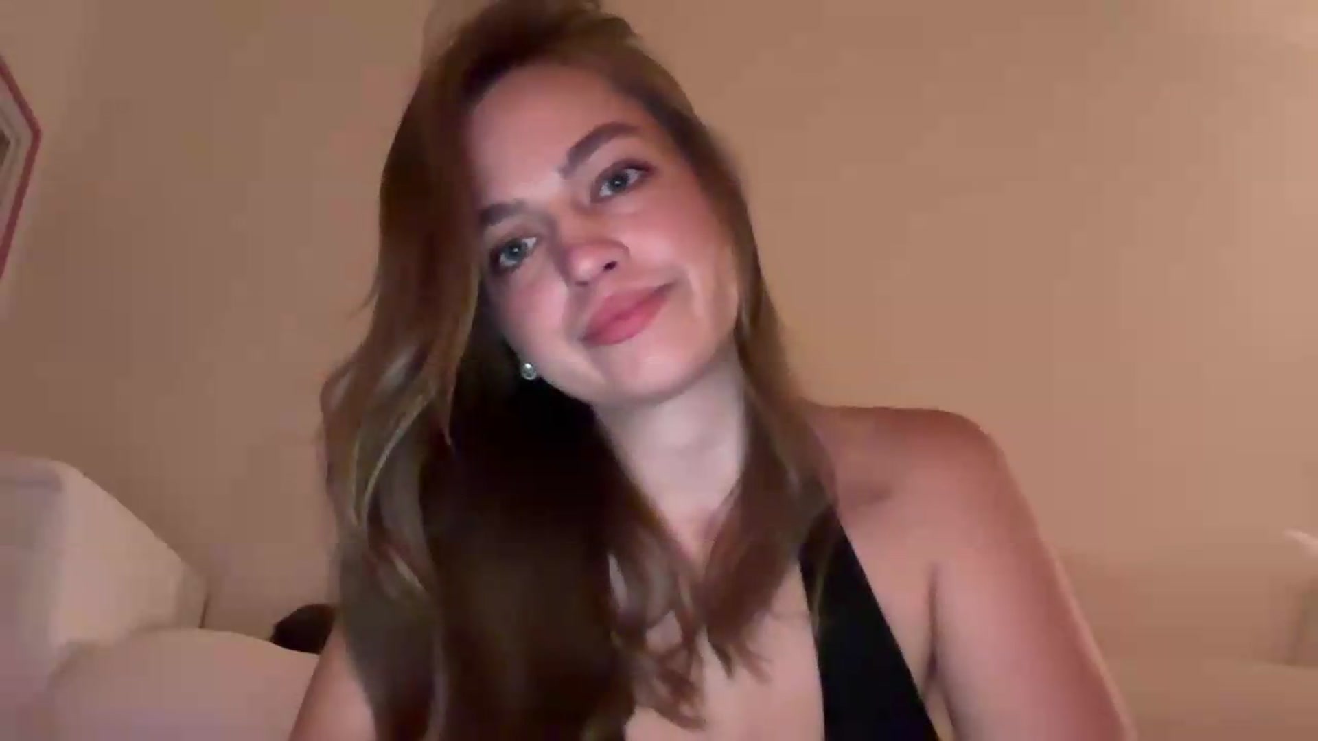 Gallery image thumbnail from Daisy_Flower1's myfreecams stream on, 09/10/2026, 03:04 image 13 of 20