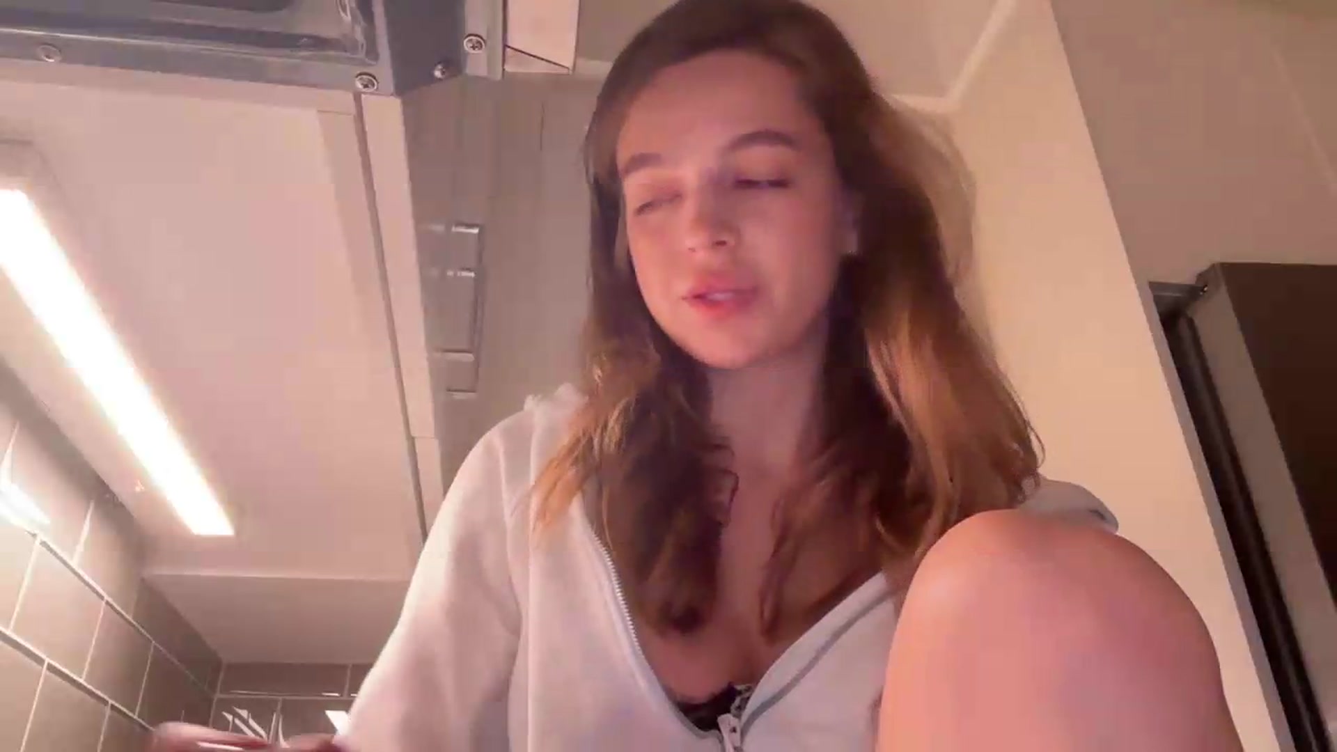 Gallery image thumbnail from Daisy_Flower1's myfreecams stream on, 09/12/2026, 08:57 image 6 of 20