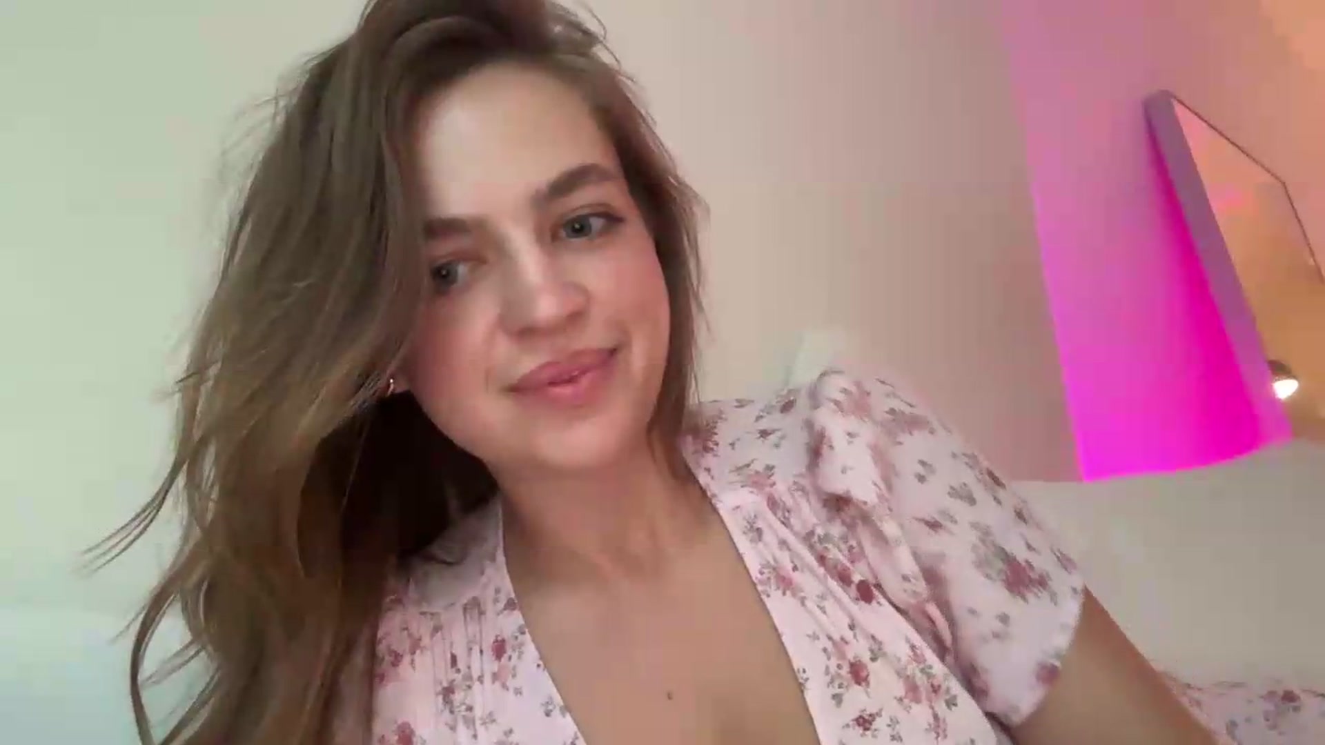 Gallery image thumbnail from Daisy_Flower1's myfreecams stream on, 09/14/2026, 24:49 image 7 of 20