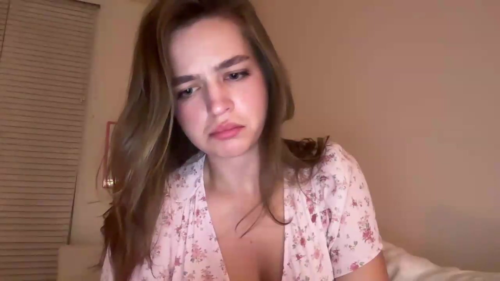 Gallery image thumbnail from Daisy_Flower1's myfreecams stream on, 09/14/2026, 05:59 image 8 of 20