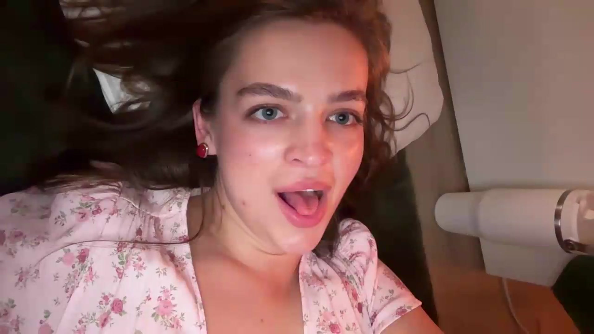 Gallery image thumbnail from Daisy_Flower1's myfreecams stream on, 09/14/2026, 07:05 image 18 of 20