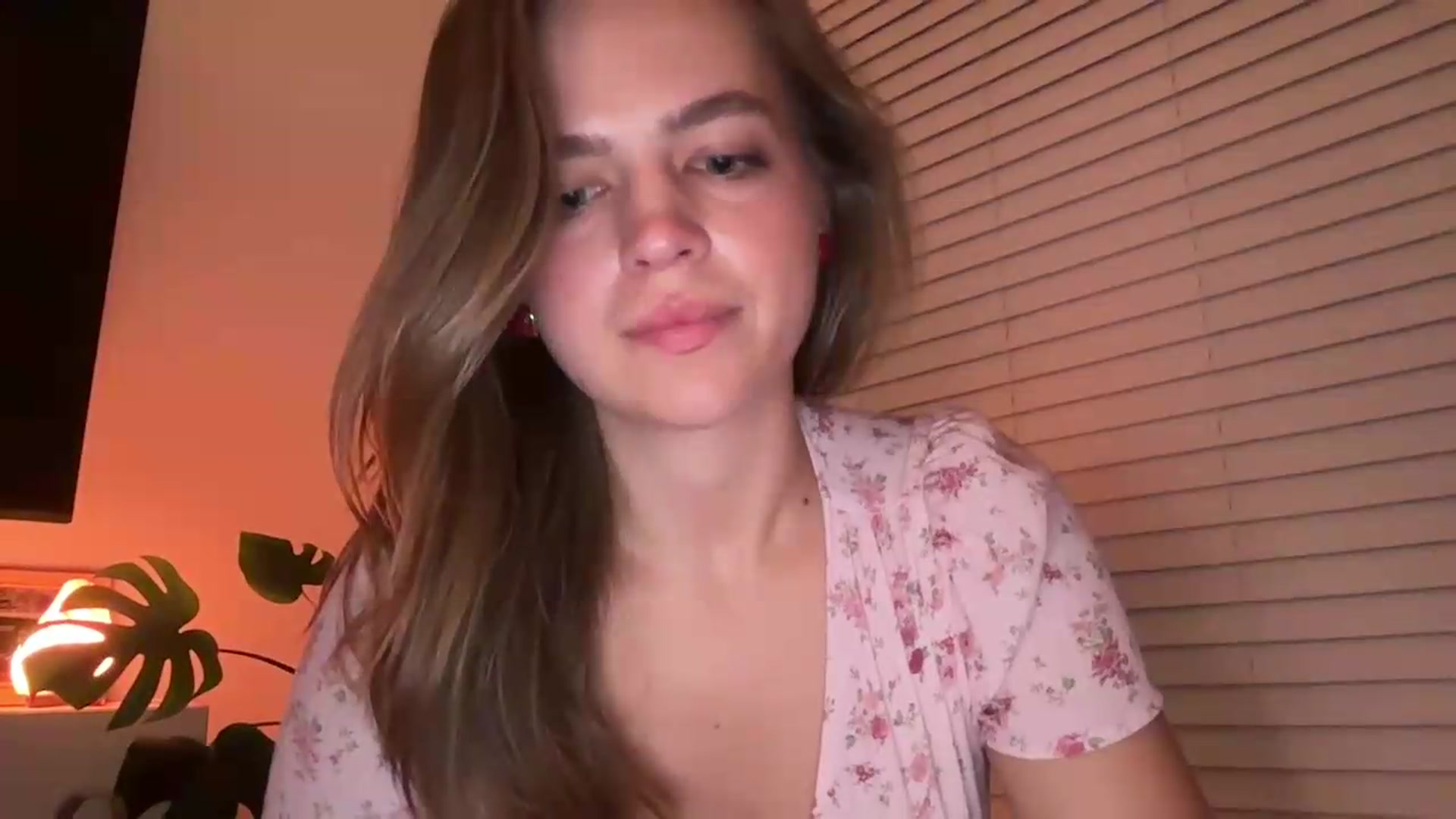 Gallery image thumbnail from Daisy_Flower1's myfreecams stream on, 09/14/2026, 08:09 image 7 of 20