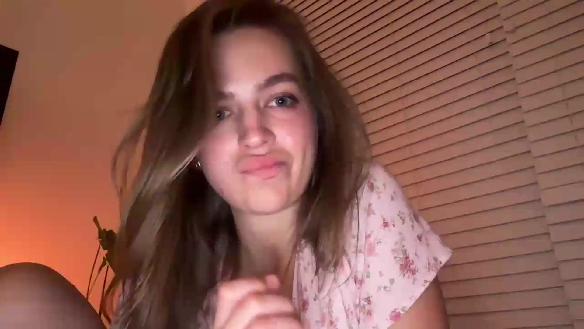 Gallery image thumbnail from Daisy_Flower1's myfreecams stream on, 09/14/2026, 08:09 image 16 of 20