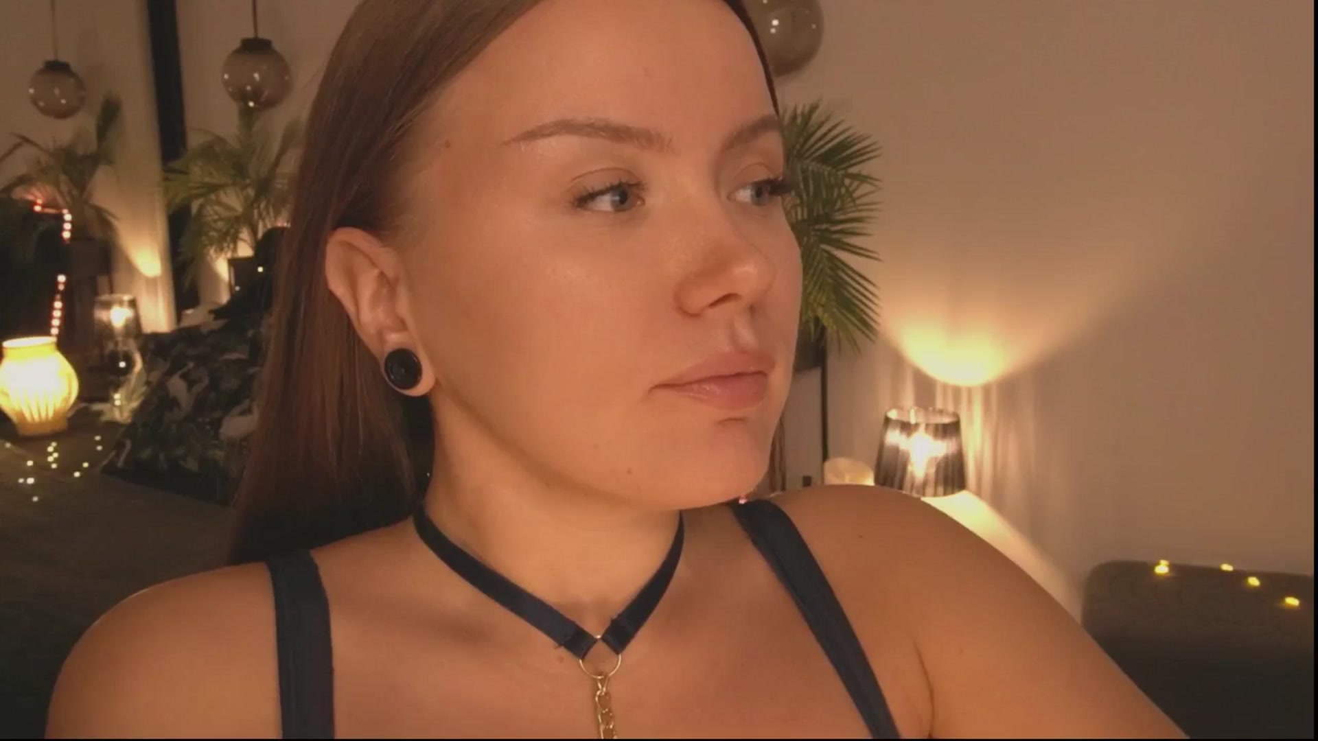 Gallery image thumbnail from Daisy_Stacey's myfreecams stream on, 11/18/2025, 22:24 image 11 of 20