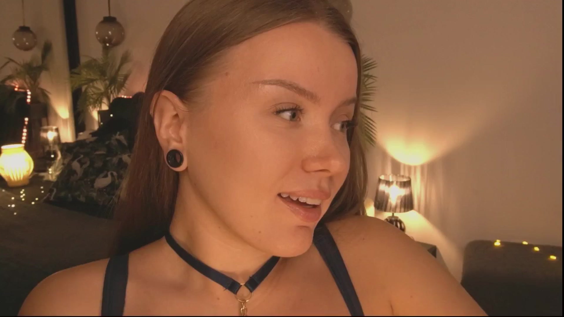 Gallery image thumbnail from Daisy_Stacey's myfreecams stream on, 11/18/2025, 22:24 image 15 of 20