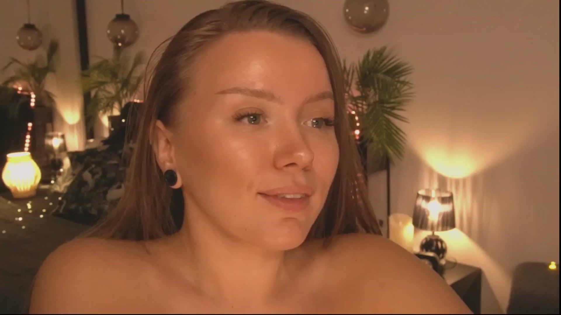 Gallery image thumbnail from Daisy_Stacey's myfreecams stream on, 11/19/2025, 23:02 image 20 of 20