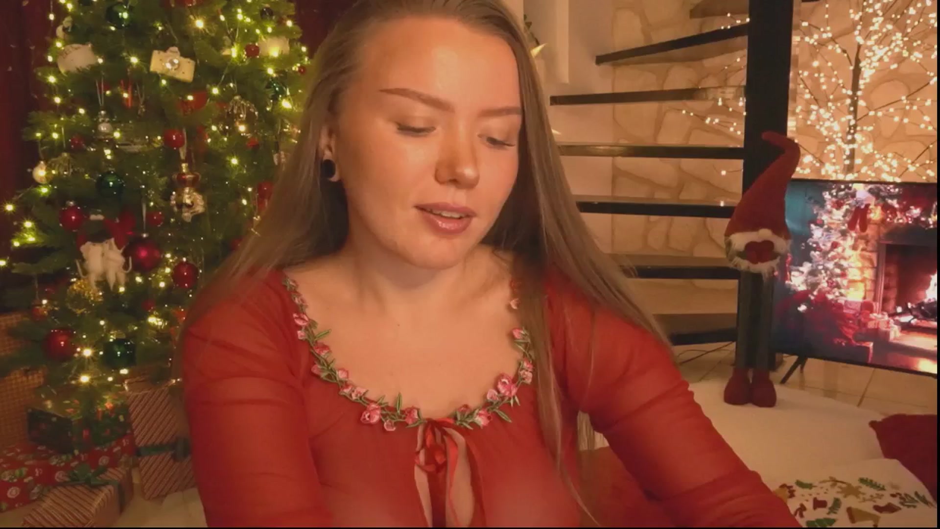 Gallery image thumbnail from Daisy_Stacey's myfreecams stream on, 12/22/2025, 19:47 image 13 of 20