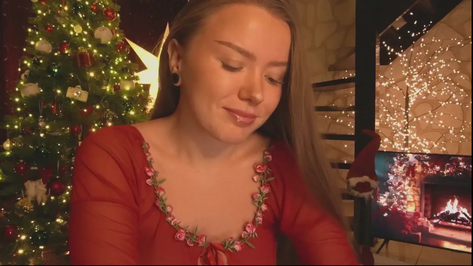 Gallery image thumbnail from Daisy_Stacey's myfreecams stream on, 12/22/2025, 19:47 image 4 of 20