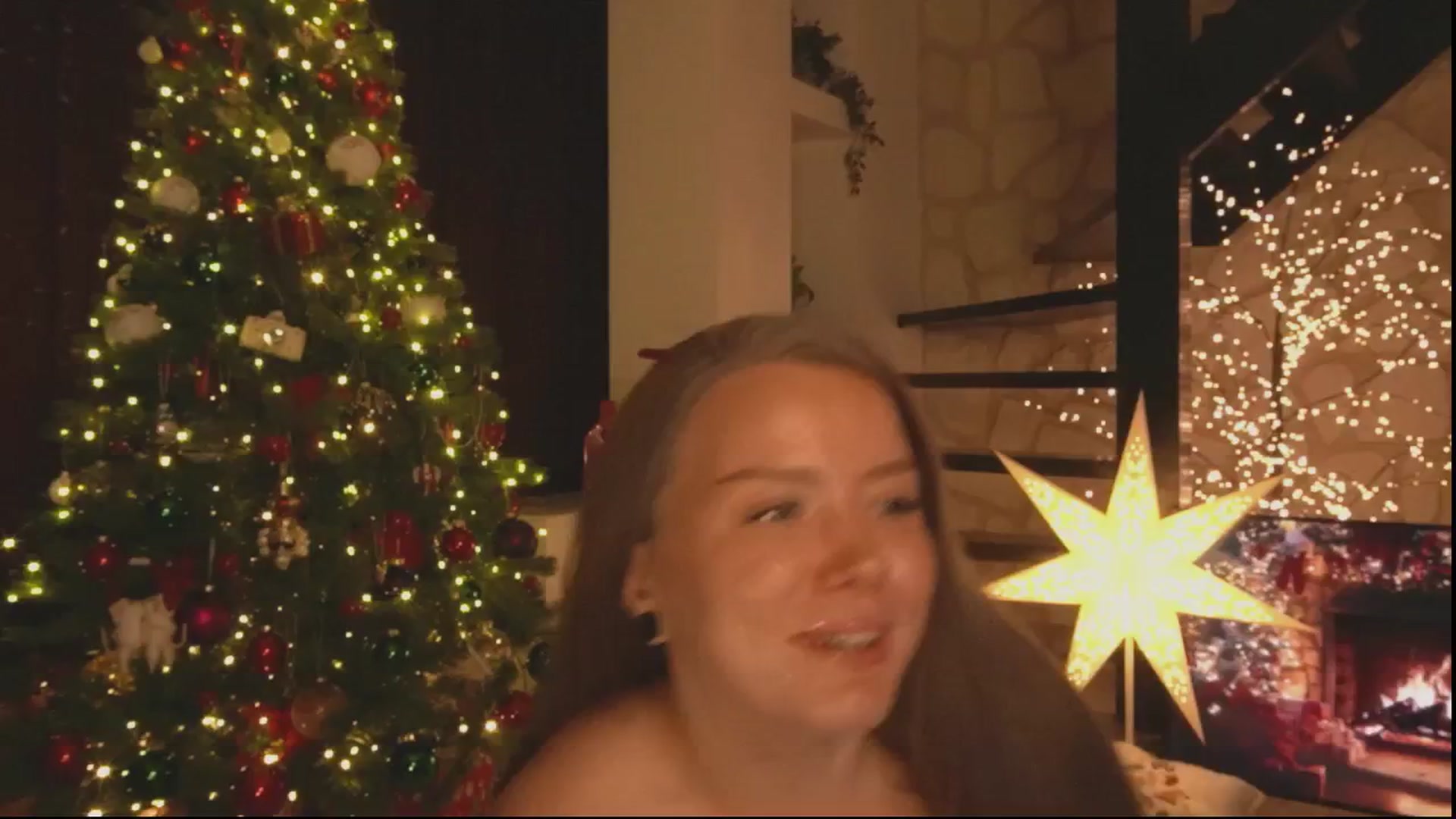 Gallery image thumbnail from Daisy_Stacey's myfreecams stream on, 12/23/2025, 21:00 image 14 of 20