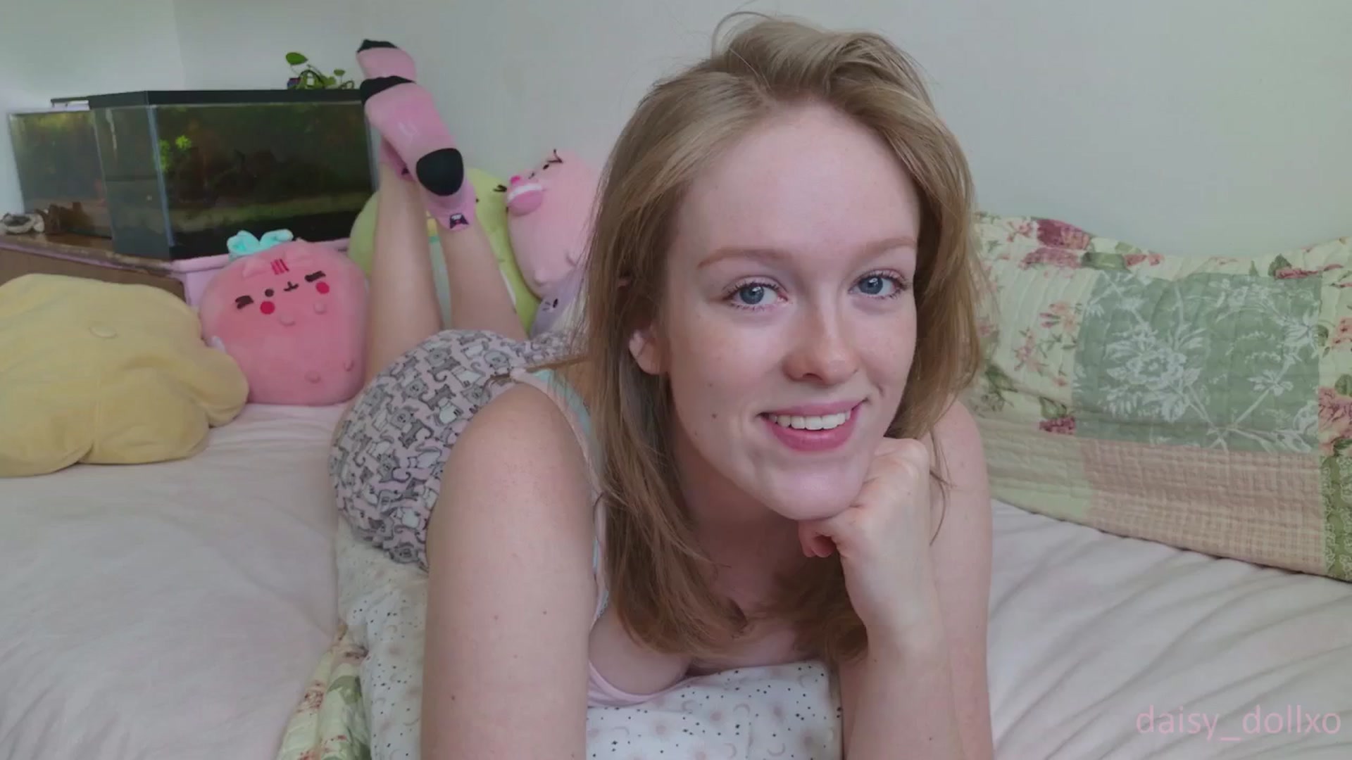 Gallery image thumbnail from Daisy_dollxo's myfreecams stream on, 08/12/2025, 17:21 image 2 of 20