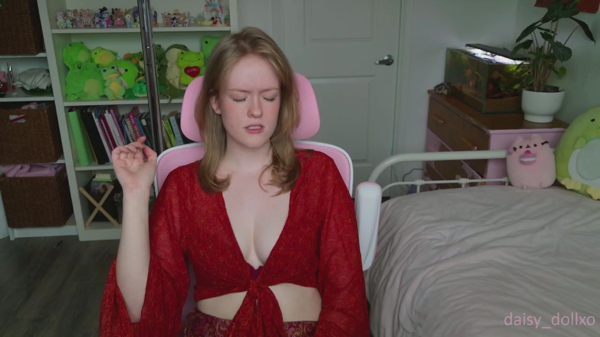Gallery image thumbnail from Daisy_dollxo's myfreecams stream on, 08/19/2025, 16:59 image 4 of 20