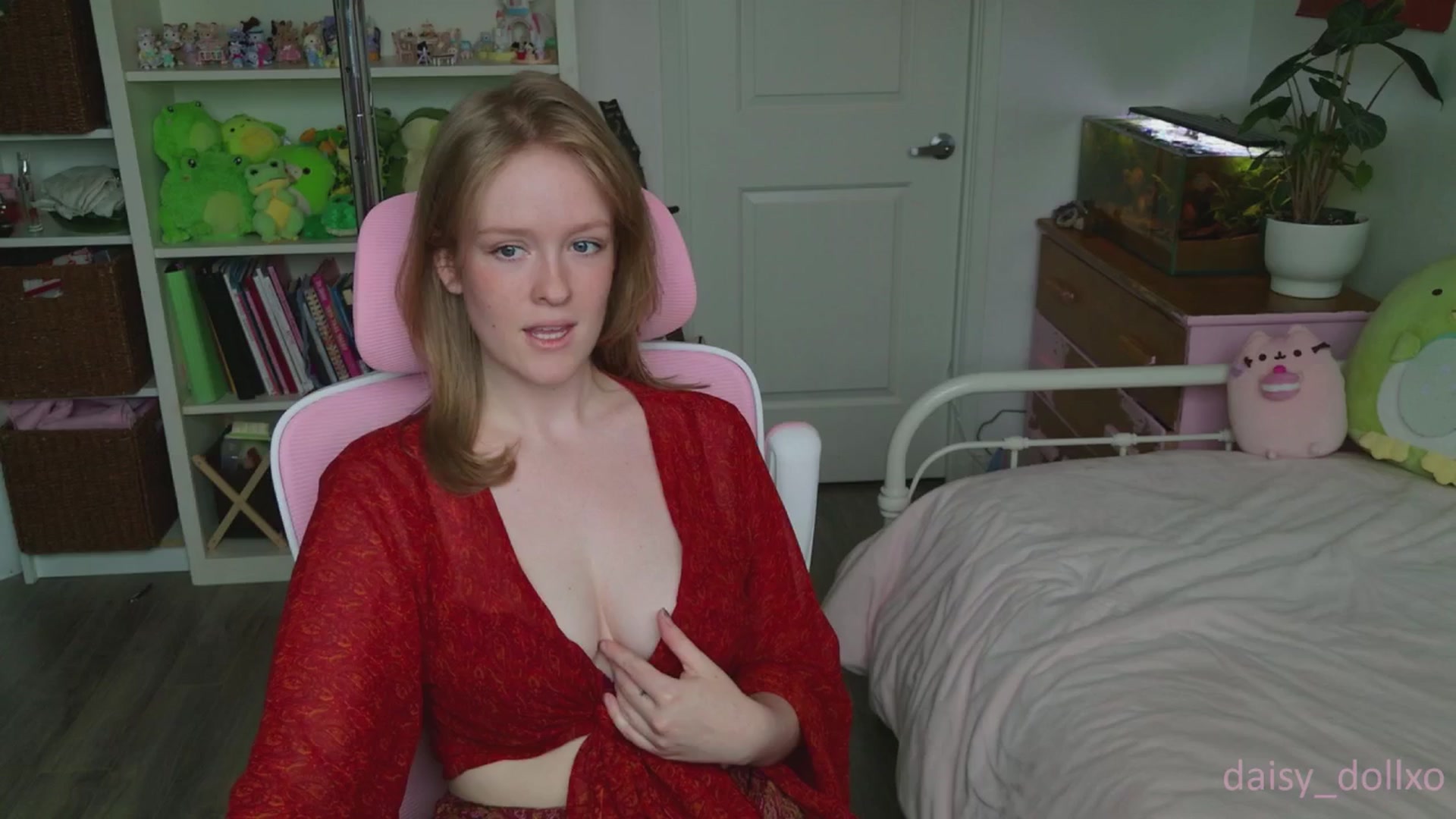 Gallery image thumbnail from Daisy_dollxo's myfreecams stream on, 08/19/2025, 16:59 image 5 of 20