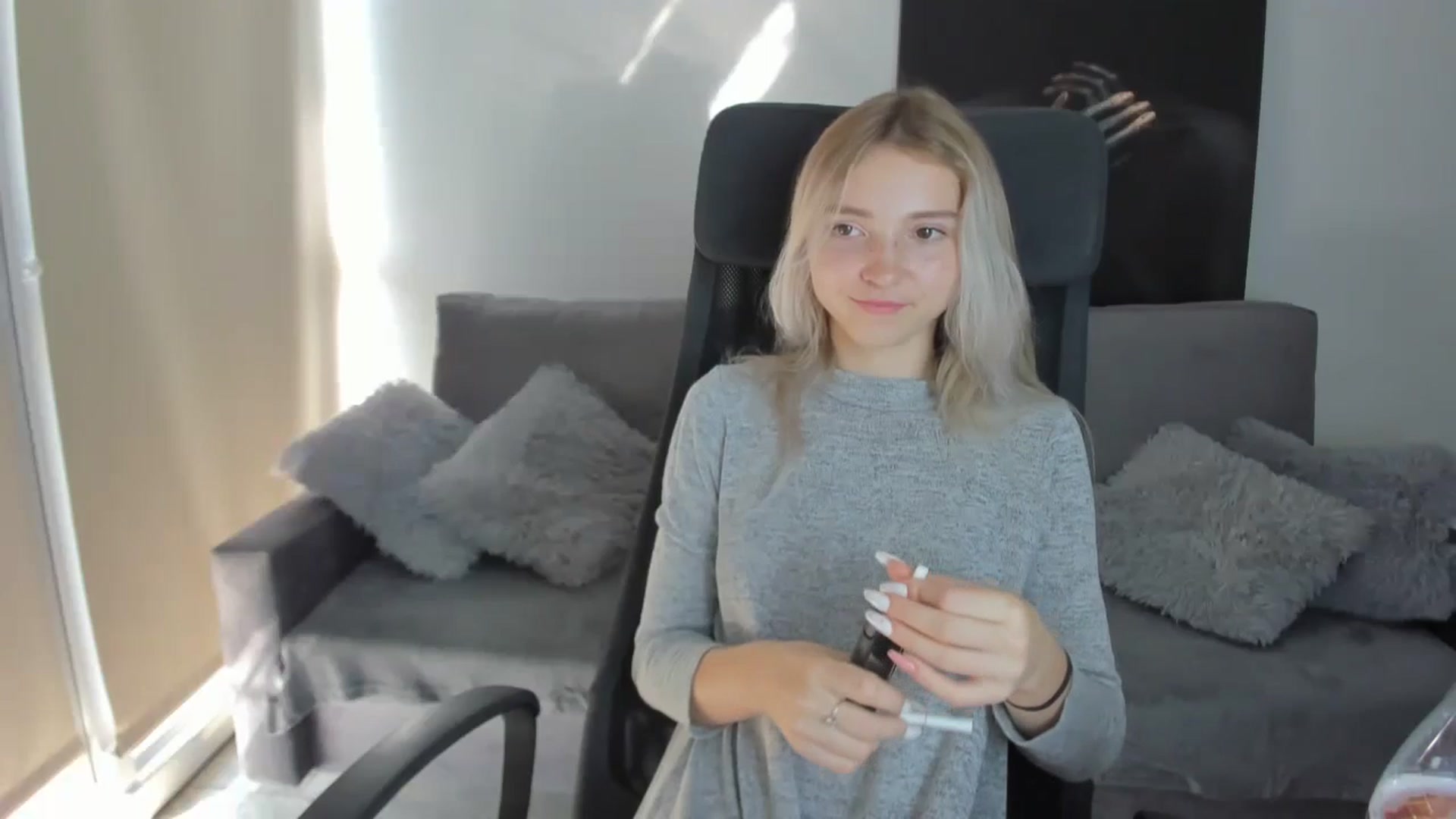 Gallery image thumbnail from Daisyy's myfreecams stream on, 08/18/2024, 13:58 image 7 of 20
