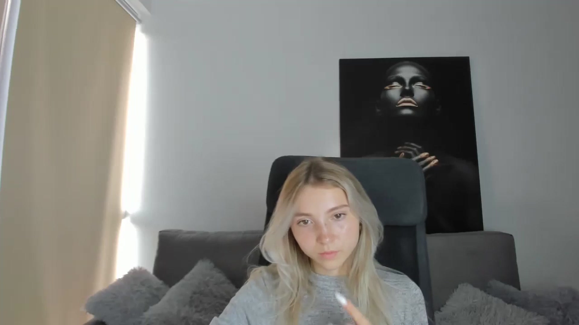 Gallery image thumbnail from Daisyy's myfreecams stream on, 08/18/2024, 14:44 image 17 of 20