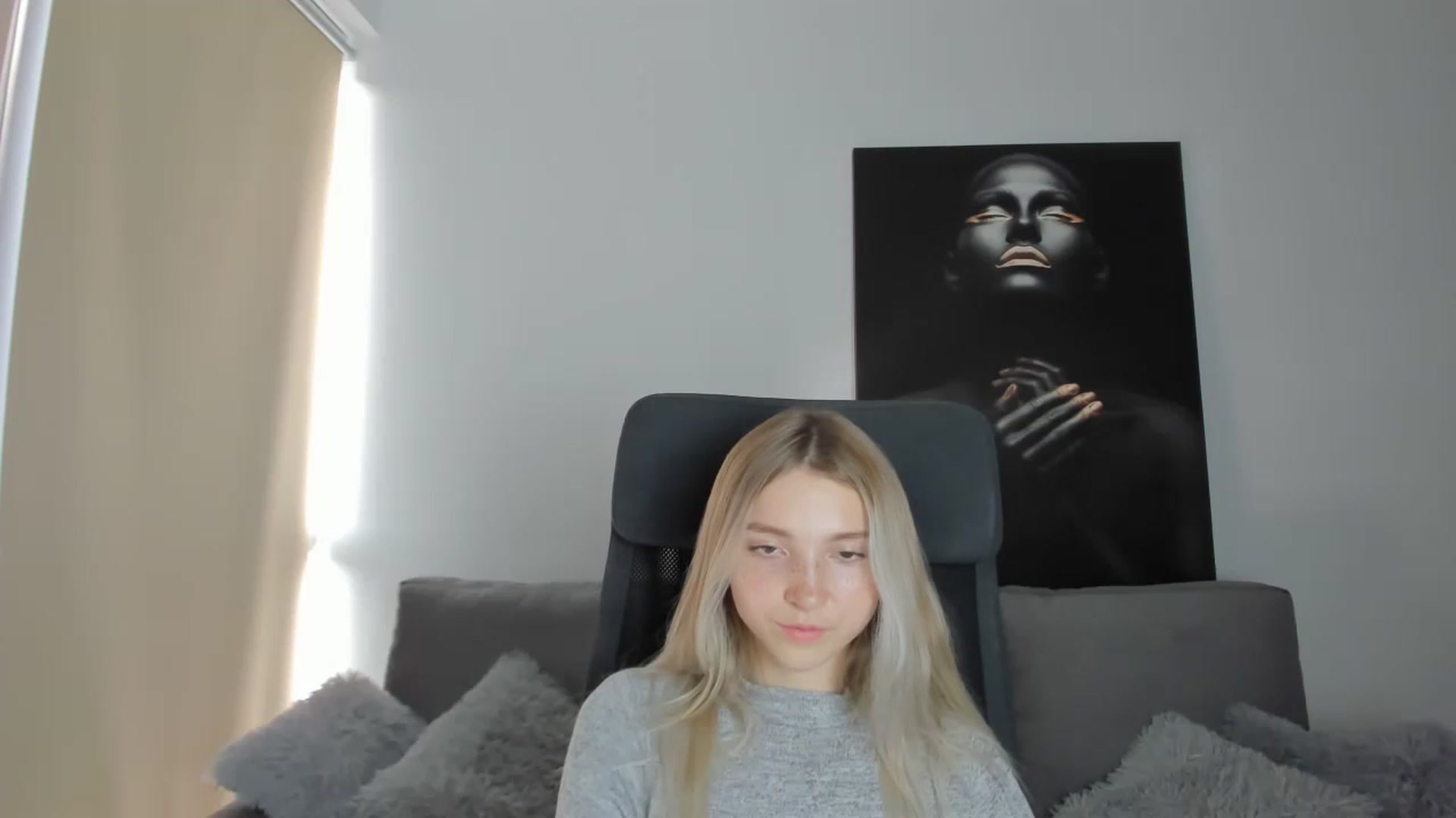 Gallery image thumbnail from Daisyy's myfreecams stream on, 08/18/2024, 14:44 image 16 of 20