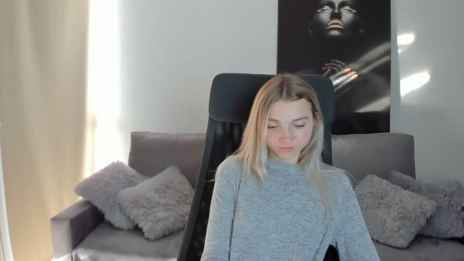 Gallery image thumbnail from Daisyy's myfreecams stream on, 08/18/2024, 15:29 image 2 of 20