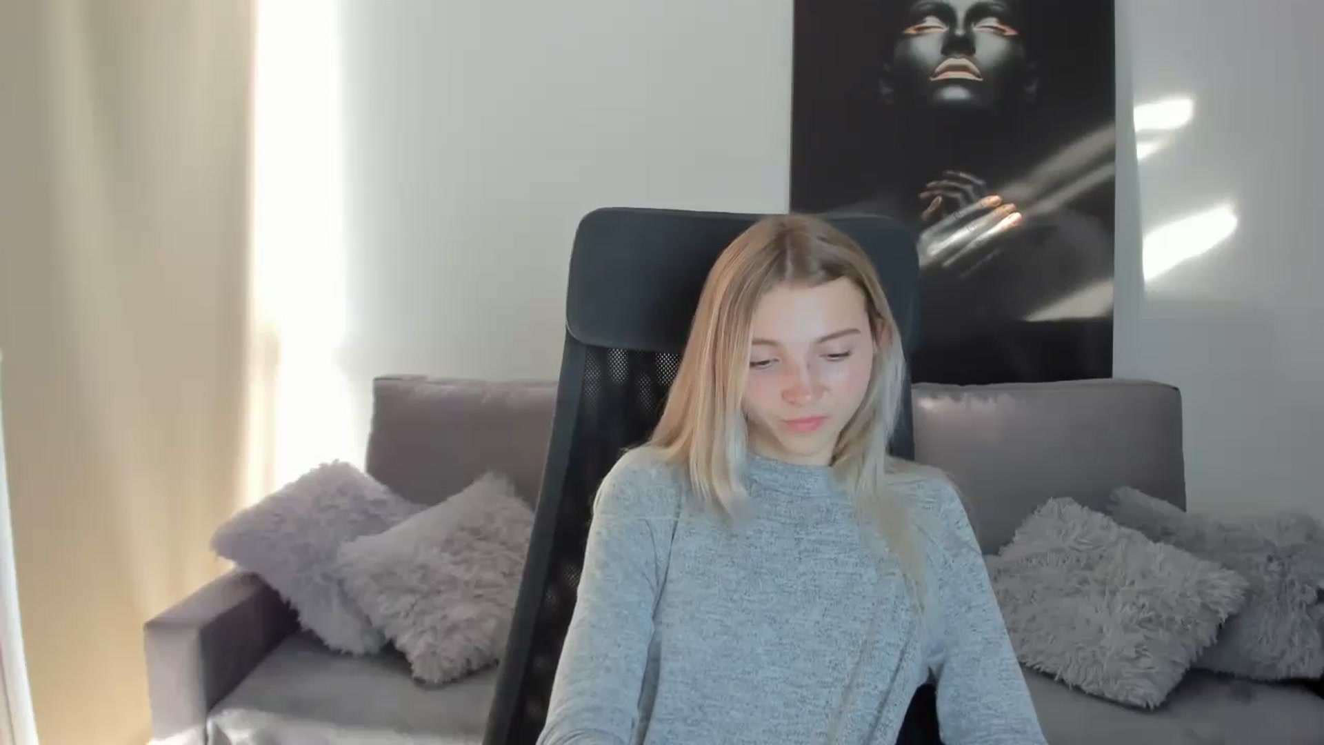 Gallery image thumbnail from Daisyy's myfreecams stream on, 08/18/2024, 15:29 image 4 of 20