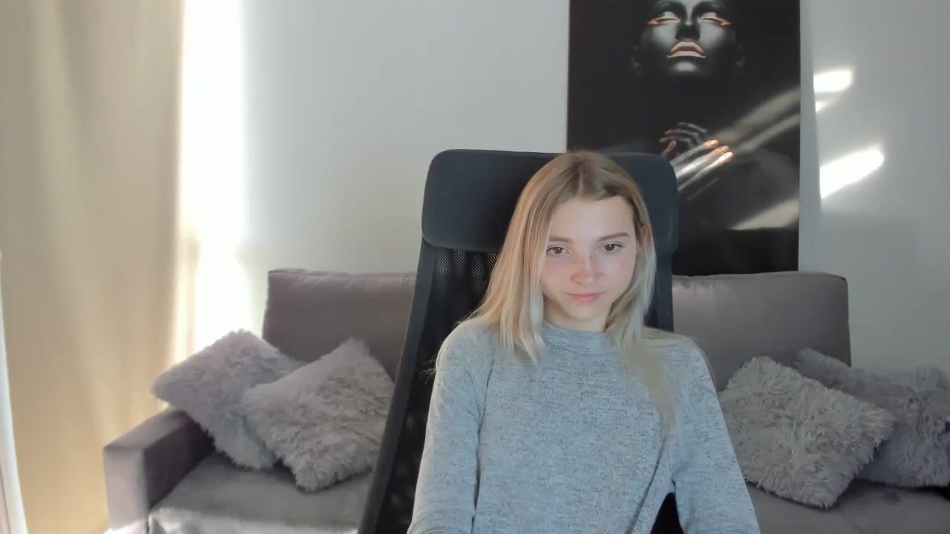 Gallery image thumbnail from Daisyy's myfreecams stream on, 08/18/2024, 15:29 image 3 of 20