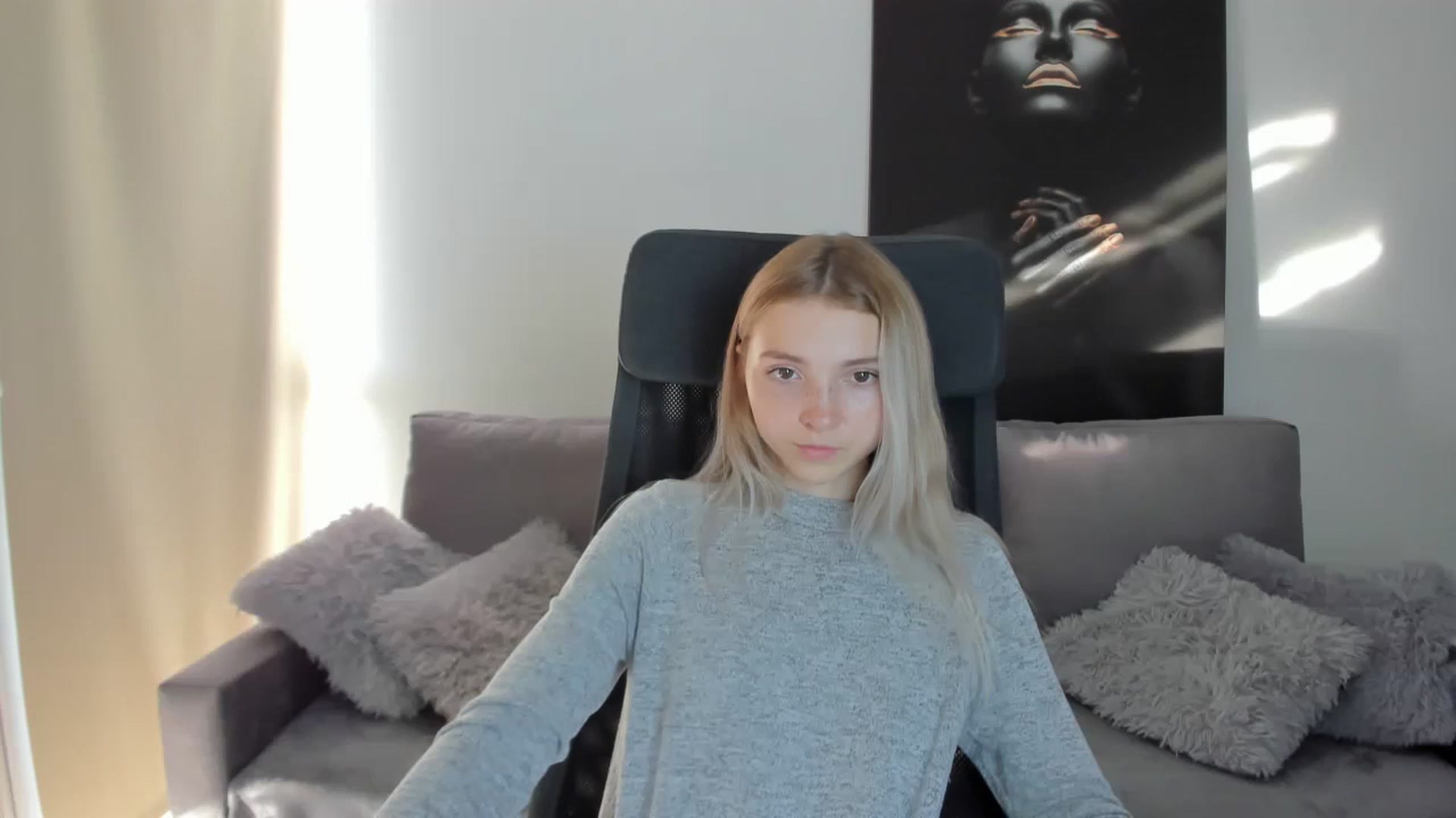 Gallery image thumbnail from Daisyy's myfreecams stream on, 08/18/2024, 15:29 image 8 of 20