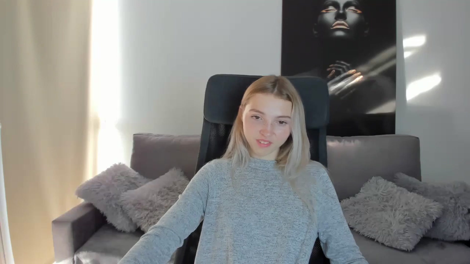 Gallery image thumbnail from Daisyy's myfreecams stream on, 08/18/2024, 15:29 image 5 of 20